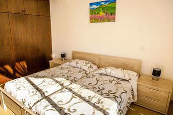 New Day Apartments Пафос Экстерьер фото